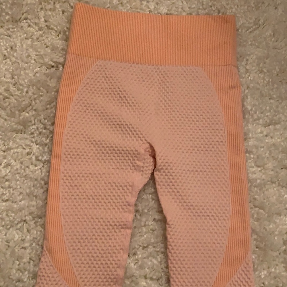 Peach leggings - Picture 3 of 5